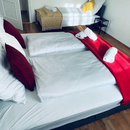 Black Forest Apartment บาเดน-บาเดน ภายนอก รูปภาพ